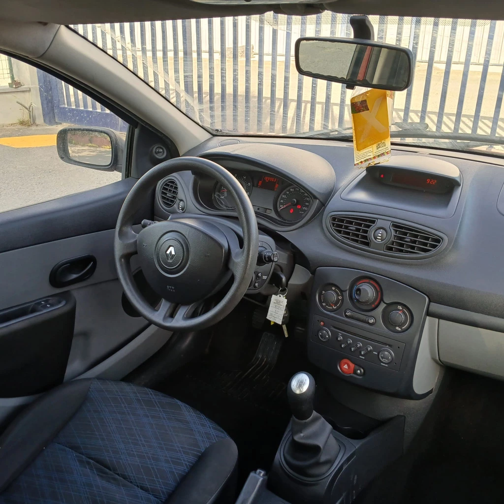 RENAULT CLIO 3 - Photo 2